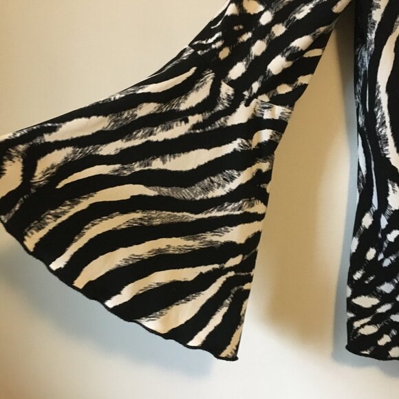 Sassy Zebra Print Bell Sleeve Top - Picture 8 of 16
